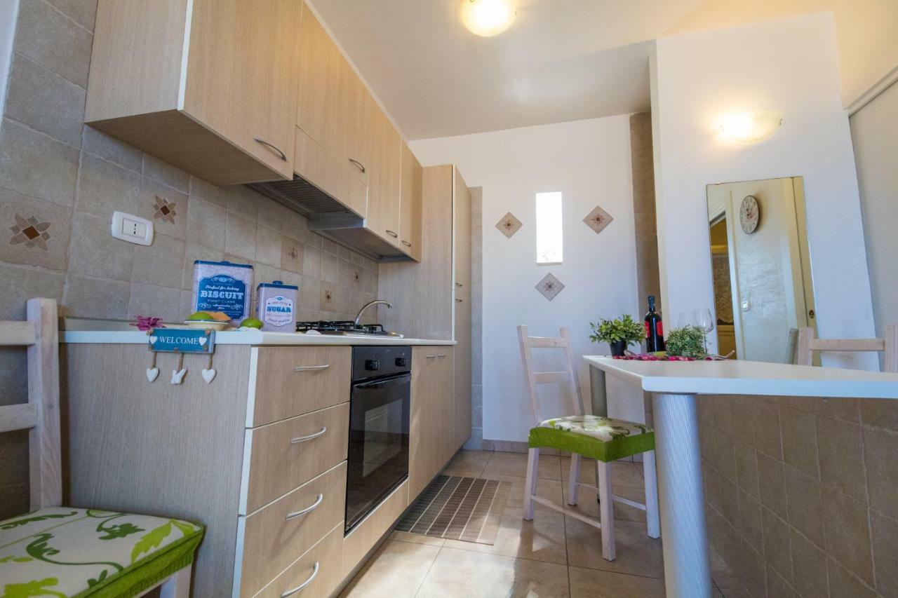 Villa Maggi Maurizia Torre Santa Sabina Eksteriør billede