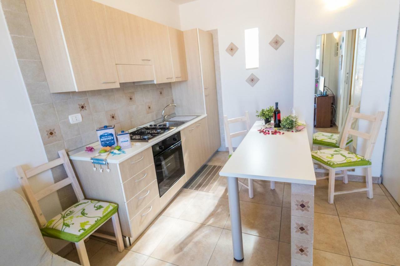 Villa Maggi Maurizia Torre Santa Sabina Eksteriør billede