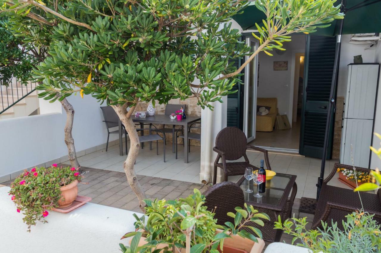 Villa Maggi Maurizia Torre Santa Sabina Eksteriør billede